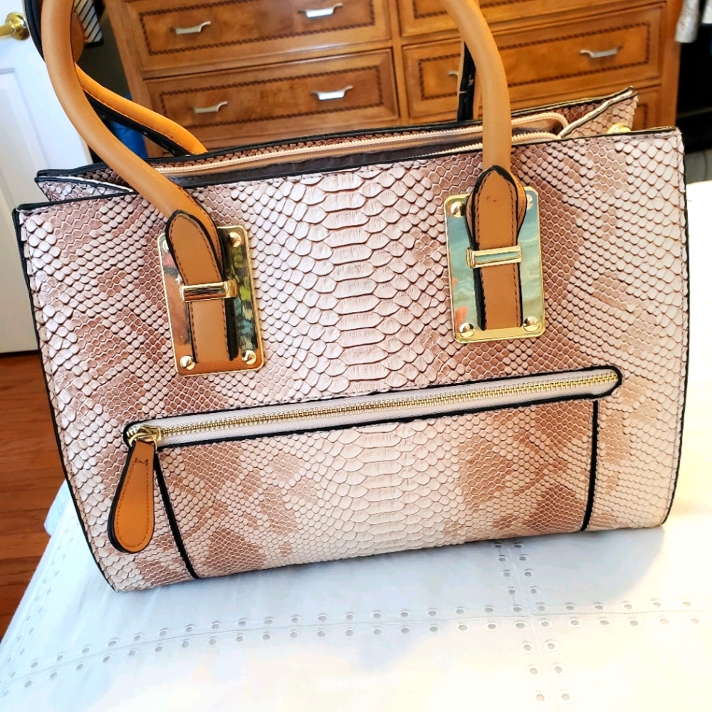Handbag